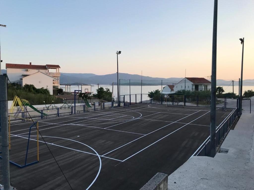 Apartmani More Komarna Exteriér fotografie