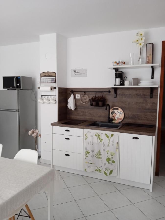 Apartmani More Komarna Exteriér fotografie